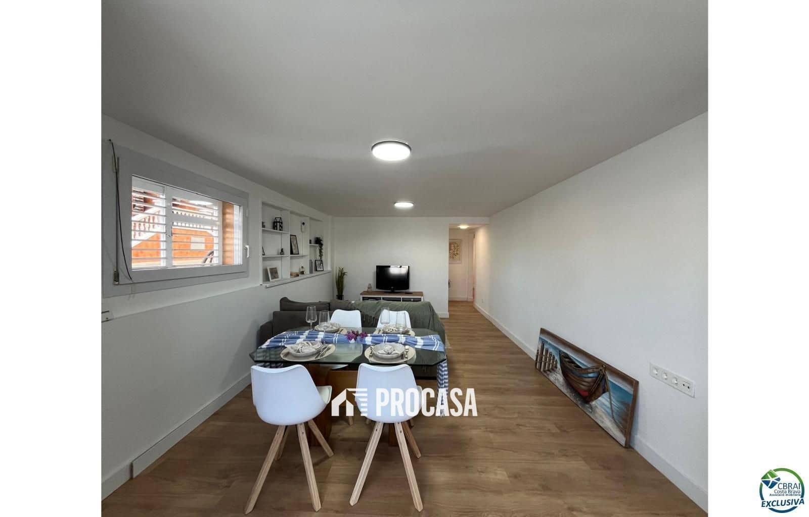 Piso de 2 habitaciones en Empuriabrava en venta - 172.000 € (Ref: 9150462)