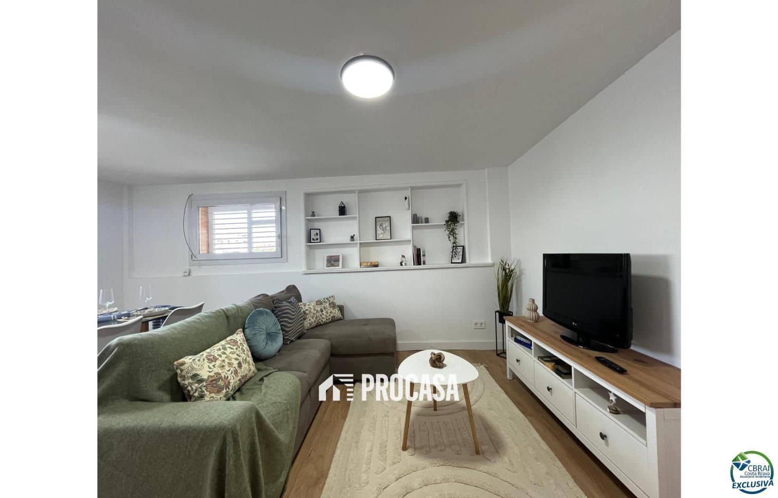 Piso de 2 habitaciones en Empuriabrava en venta - 172.000 € (Ref: 9150462)