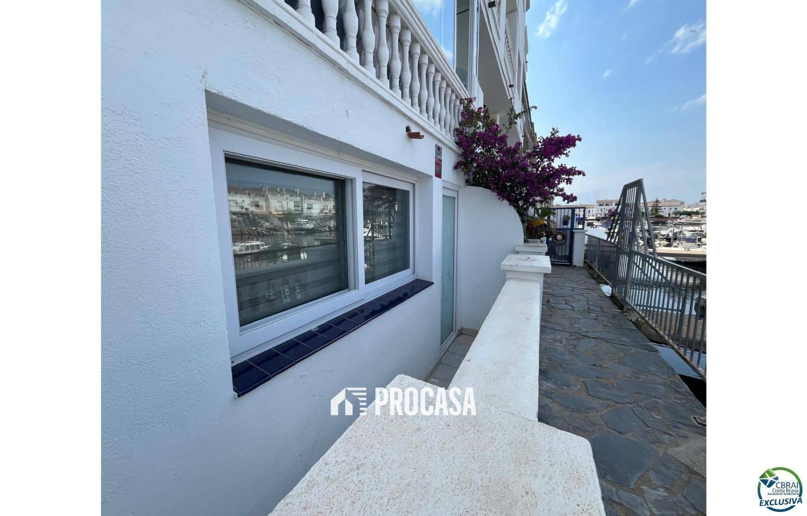 Piso de 2 habitaciones en Empuriabrava en venta - 172.000 € (Ref: 9150462)