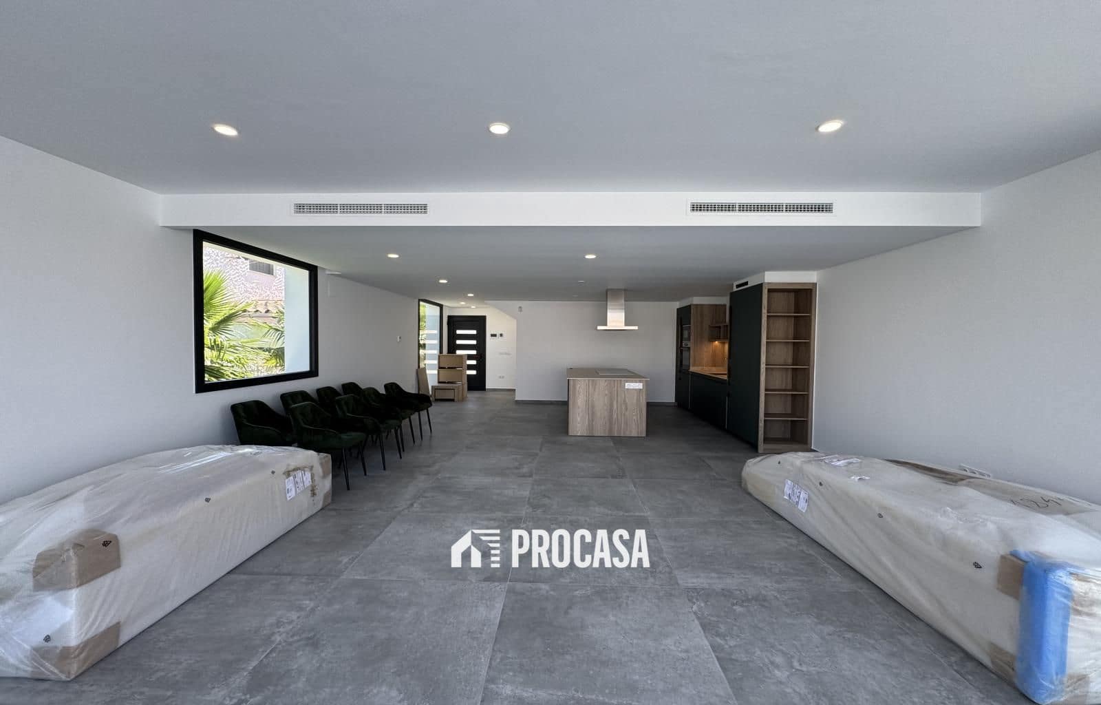 4 sypialnia Willa na sprzedaż w Empuriabrava z basenem garażem - 1 200 000 € (Ref: 9162890)