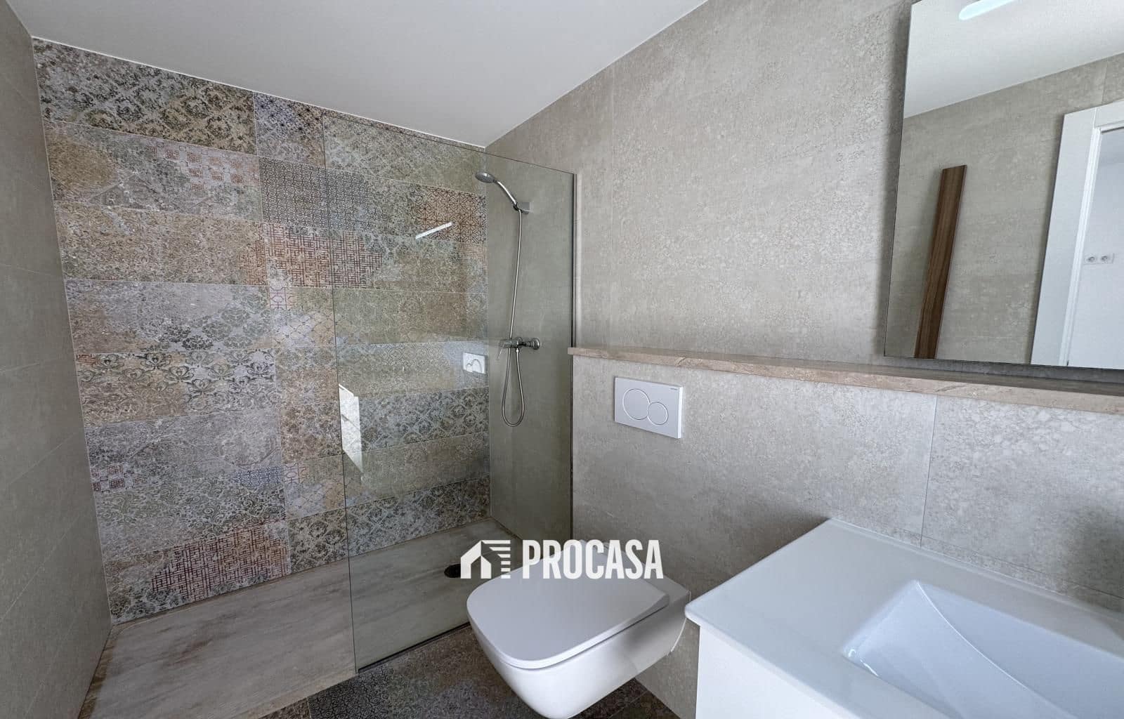 4 sypialnia Willa na sprzedaż w Empuriabrava z basenem garażem - 1 200 000 € (Ref: 9162890)