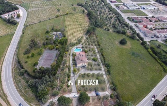 4 soverom Villa til salgs i Sant Climent Sescebes med svømmebasseng garasje - € 695 000 (Ref: 9164259)