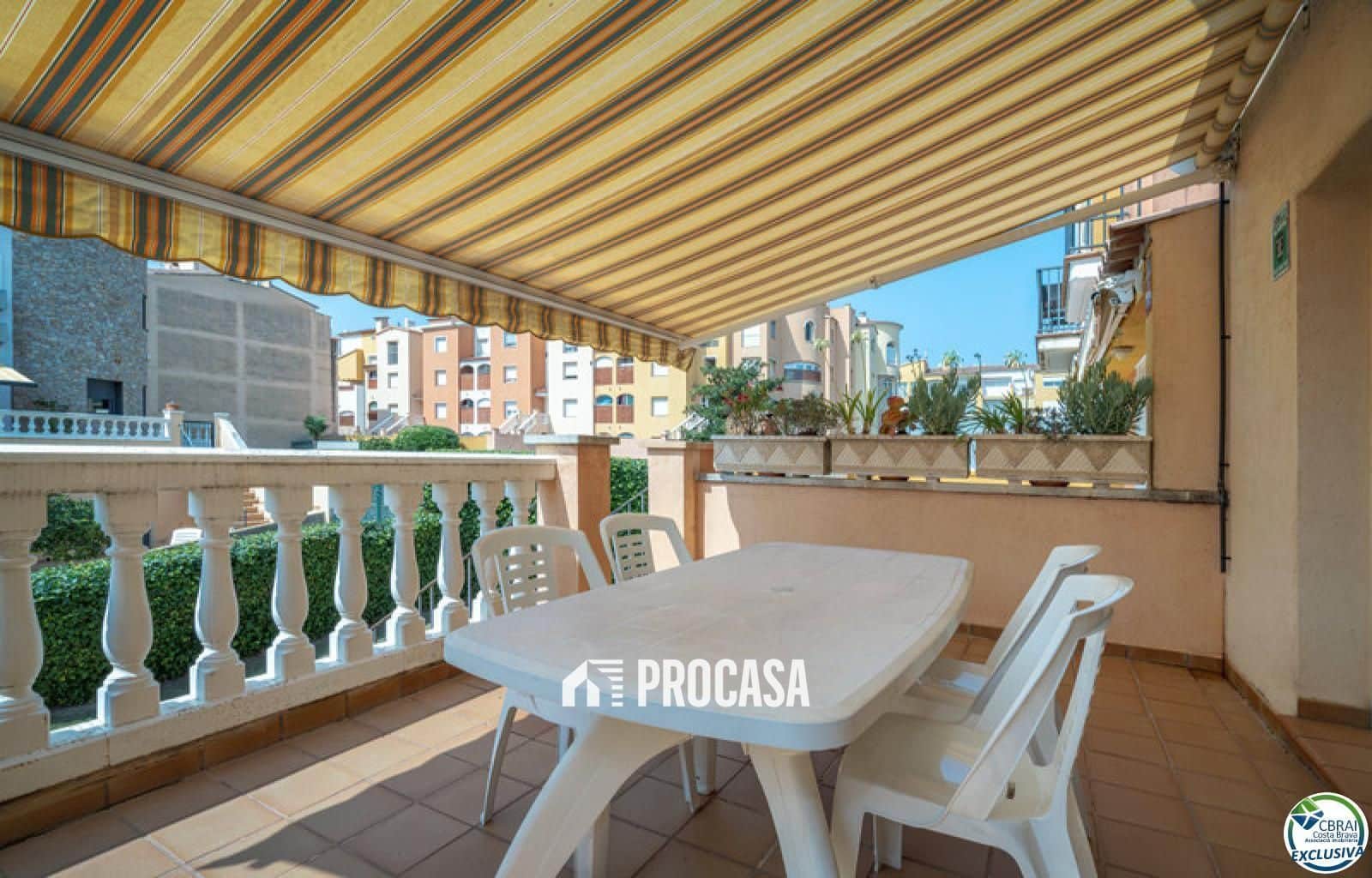 3 chambre Villa/Maison à vendre à Empuriabrava avec piscine garage - 349 000 € (Ref: 9170201)