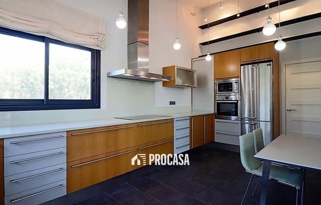 4 soverom Villa til salgs i Peralada med svømmebasseng garasje - € 950 000 (Ref: 9185929)