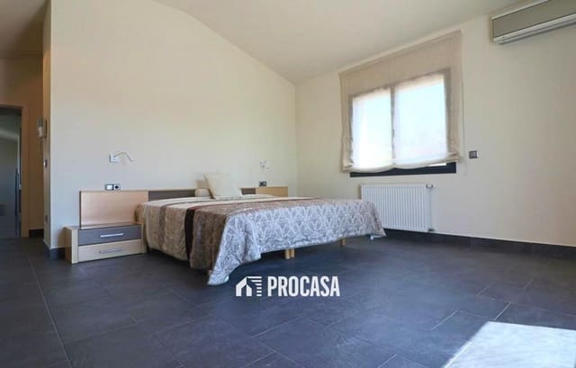 4 soverom Villa til salgs i Peralada med svømmebasseng garasje - € 950 000 (Ref: 9185929)