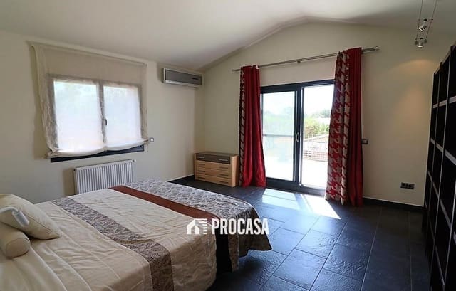 4 soverom Villa til salgs i Peralada med svømmebasseng garasje - € 950 000 (Ref: 9185929)