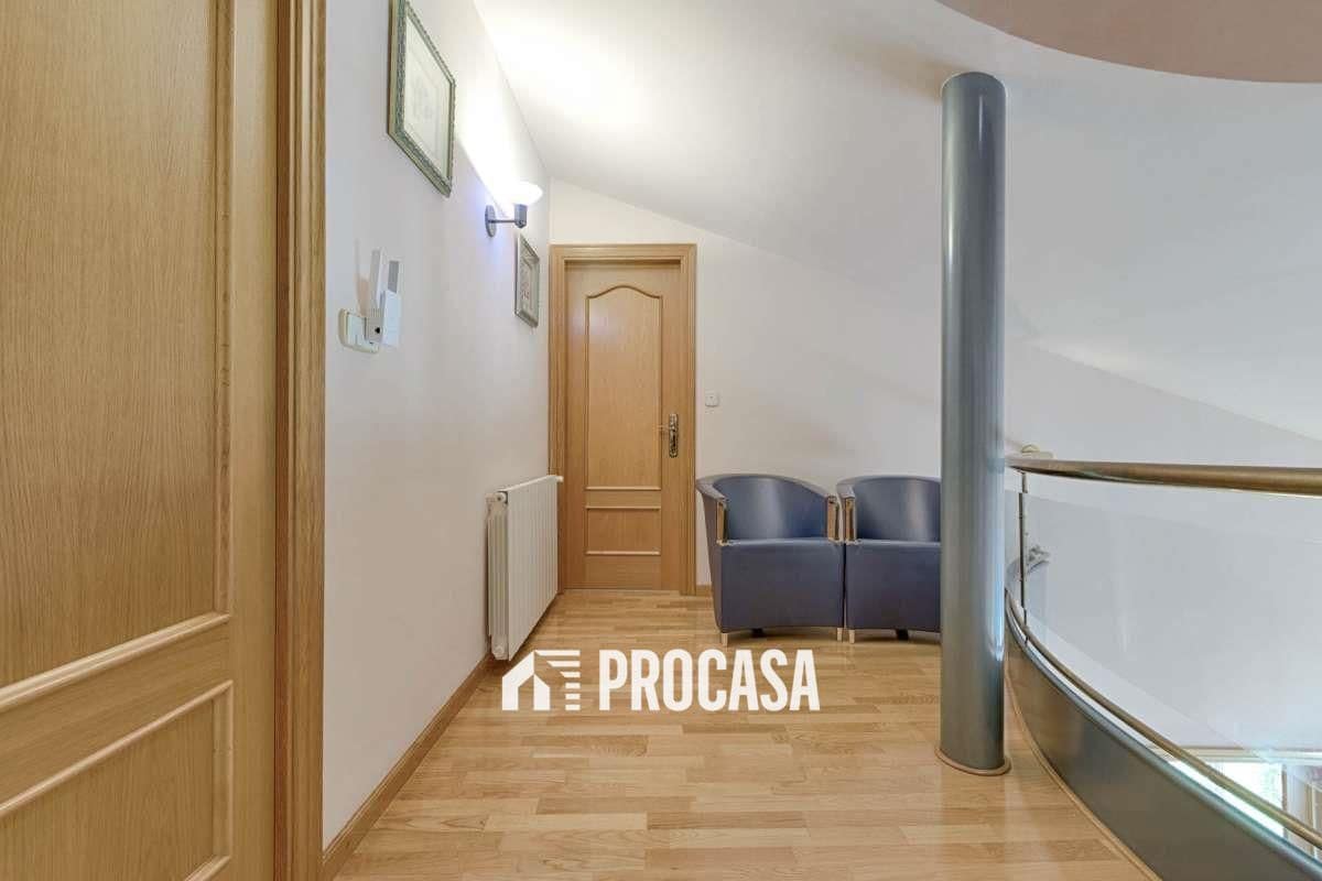 4 soverom Villa til salgs i Roses med garasje - € 635 000 (Ref: 9186058)