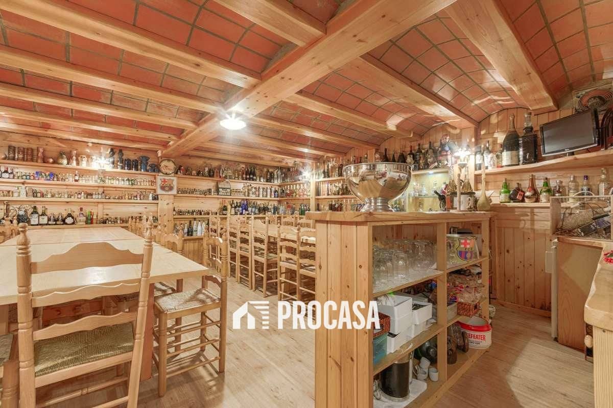 4 soverom Villa til salgs i Roses med garasje - € 635 000 (Ref: 9186058)