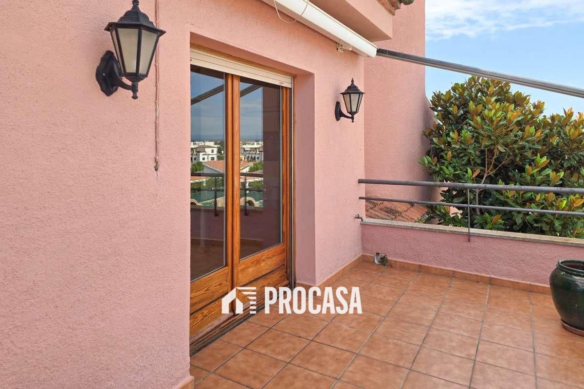 4 soverom Villa til salgs i Roses med garasje - € 635 000 (Ref: 9186058)