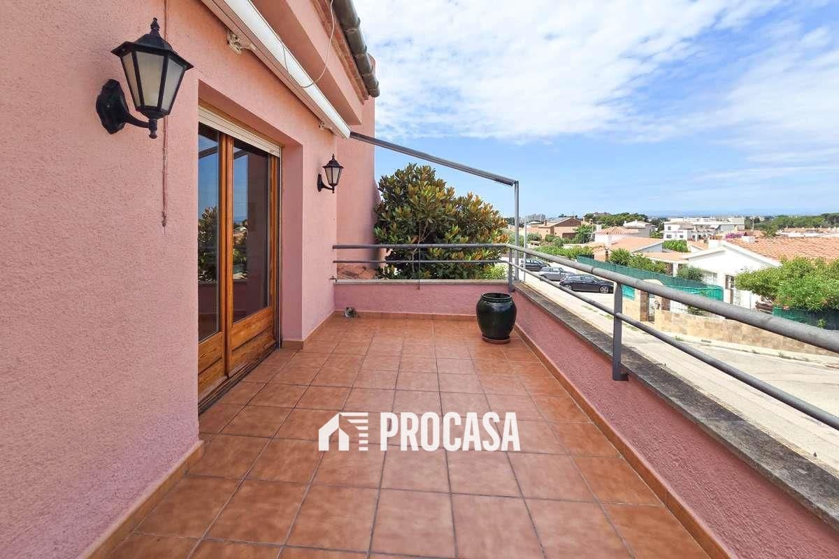 4 soverom Villa til salgs i Roses med garasje - € 635 000 (Ref: 9186058)