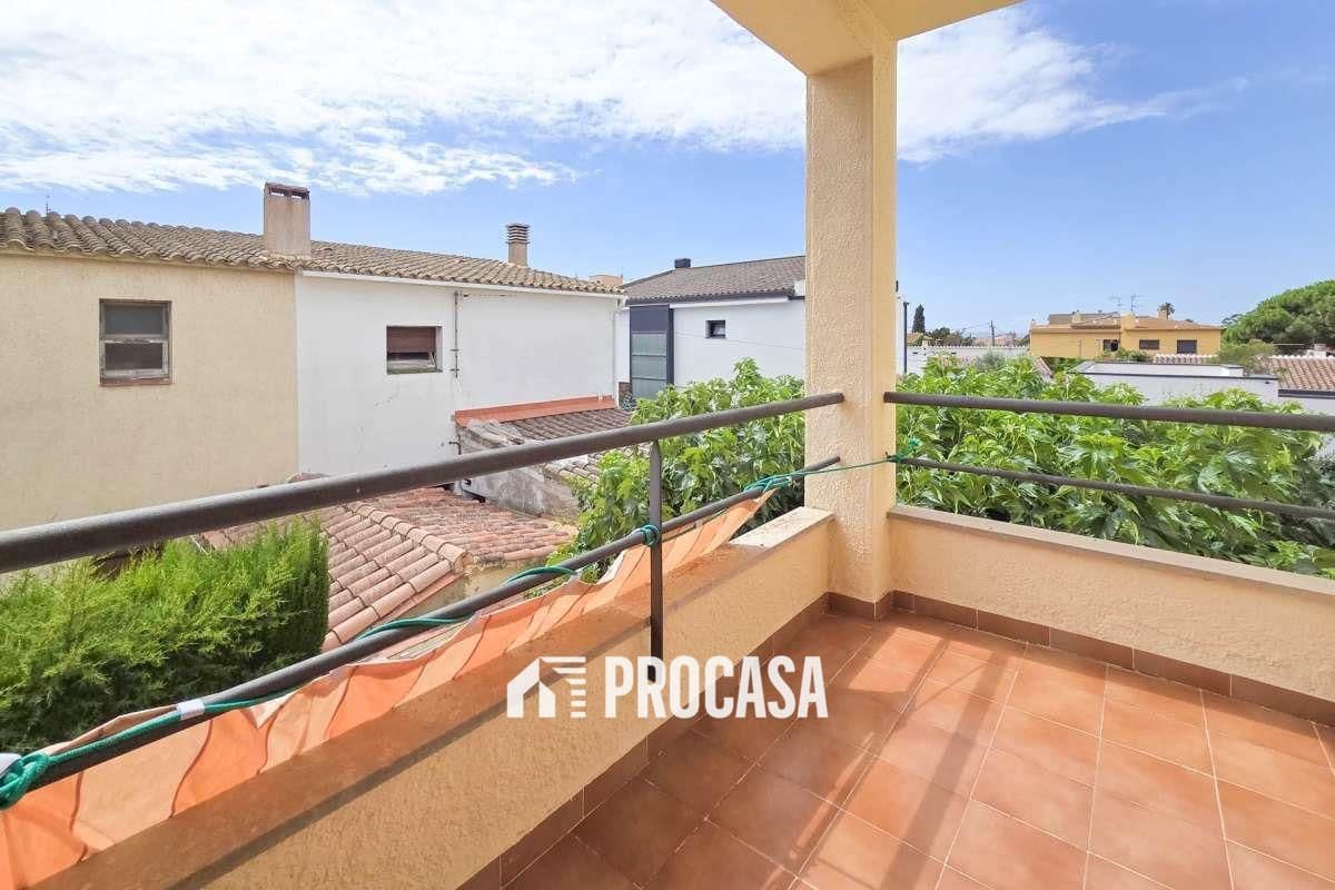 4 soverom Villa til salgs i Roses med garasje - € 635 000 (Ref: 9186058)