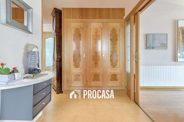 4 soverom Villa til salgs i Roses med garasje - € 635 000 (Ref: 9186058)