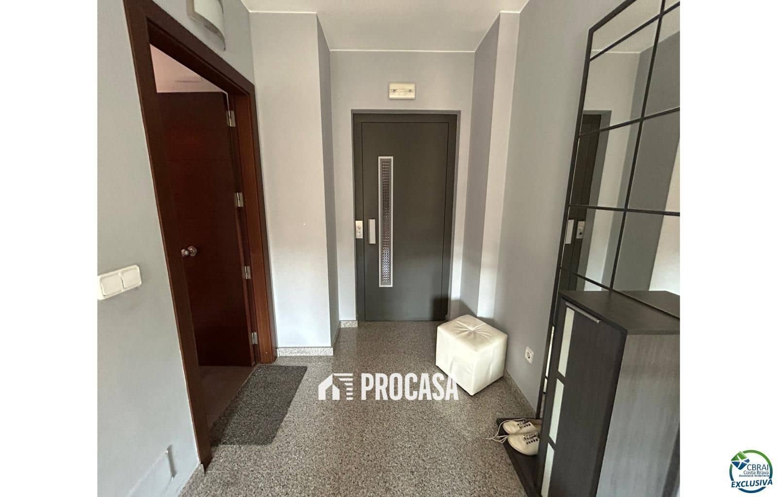 3 soveværelse Lejlighed til salg i Empuriabrava med garage - € 215.000 (Ref: 9187362)