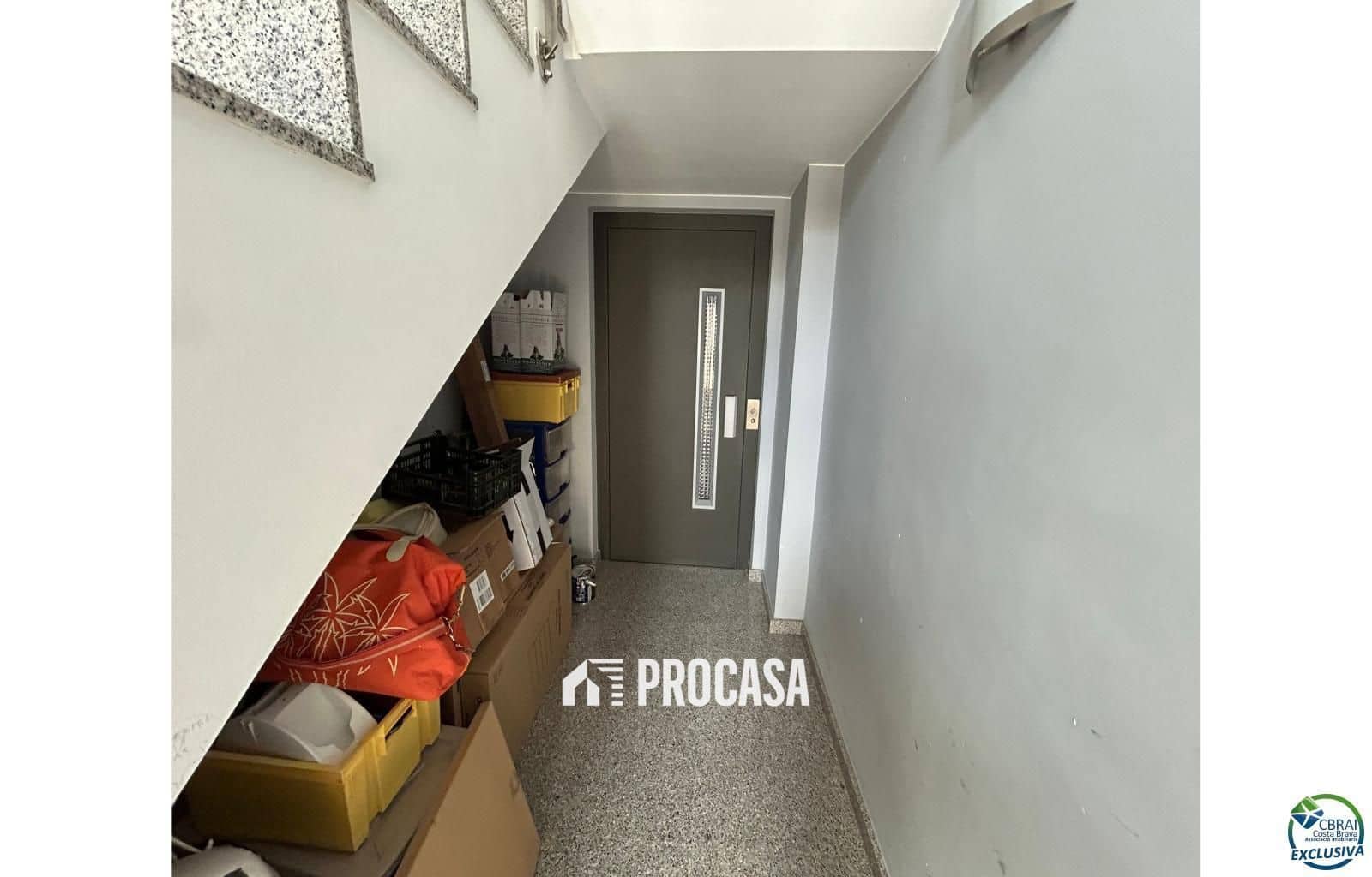 3 soveværelse Lejlighed til salg i Empuriabrava med garage - € 215.000 (Ref: 9187362)