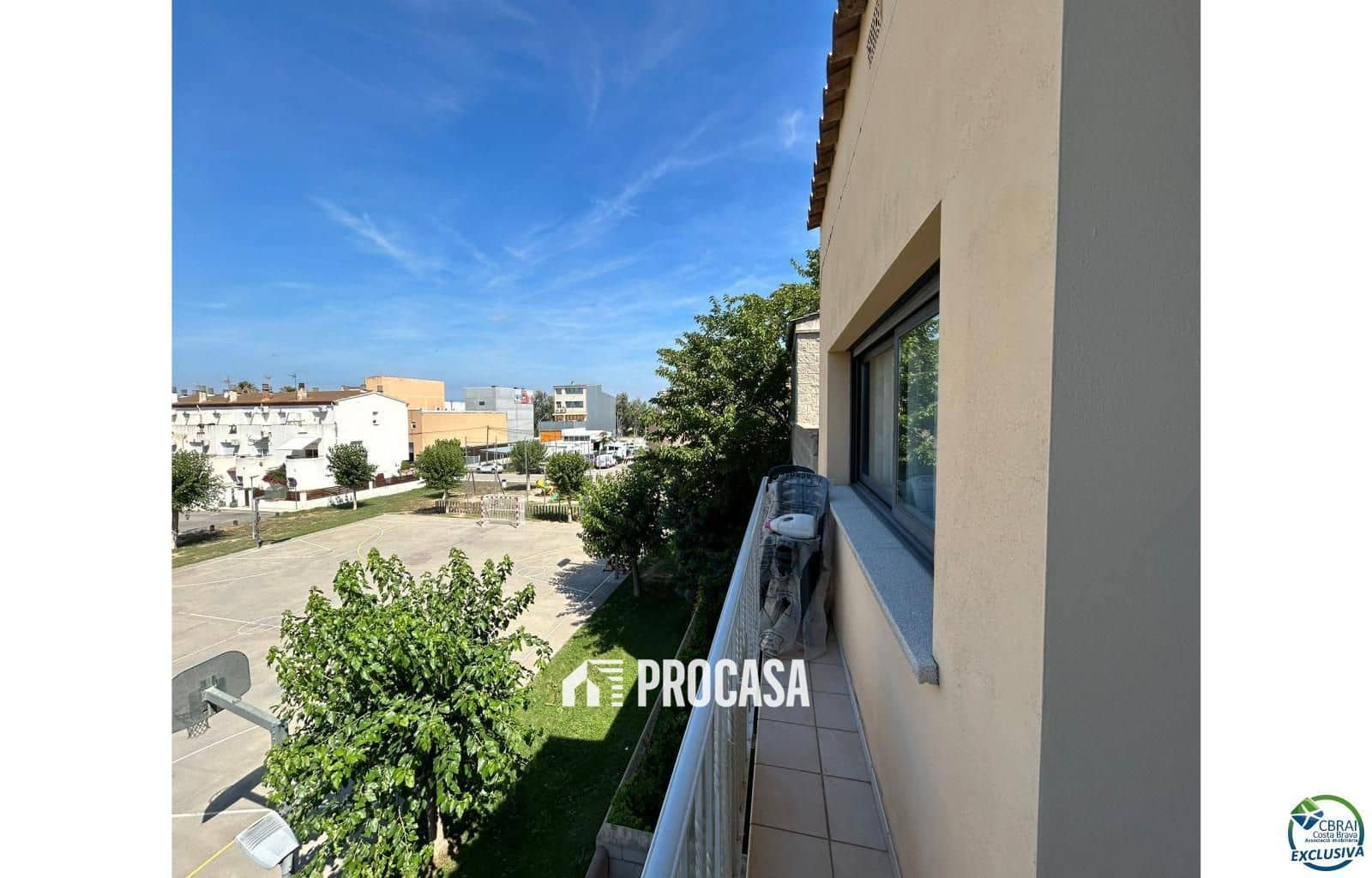 3 soveværelse Lejlighed til salg i Empuriabrava med garage - € 215.000 (Ref: 9187362)