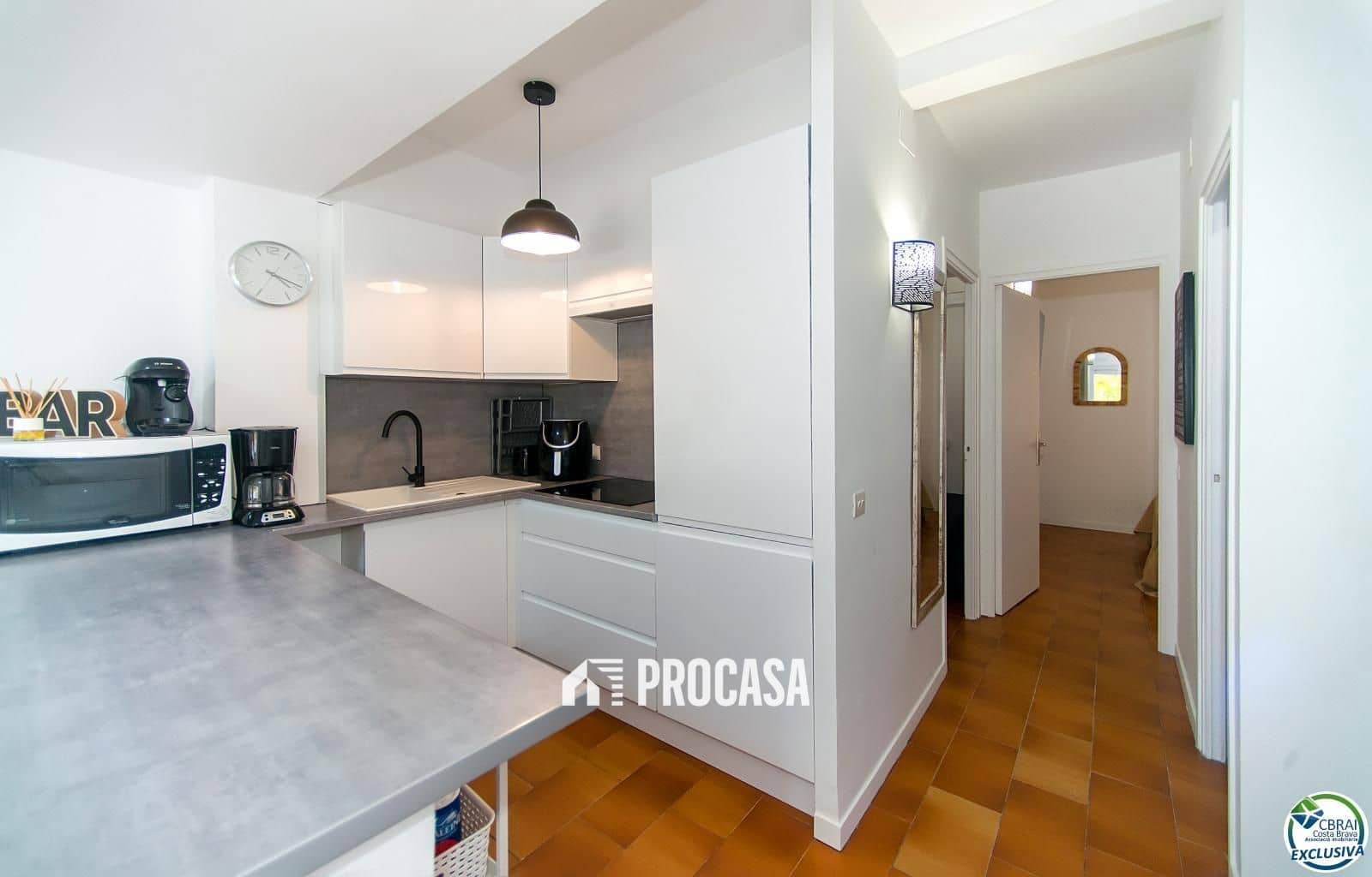 2 soveværelse Lejlighed til salg i Empuriabrava med swimmingpool garage - € 199.000 (Ref: 9189797)