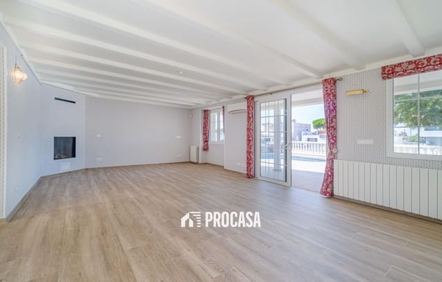 4 soveværelse Villa til salg i Empuriabrava, Castelló d'Empúries med swimmingpool garage - € 1.125.000 (Ref: 9191510)
