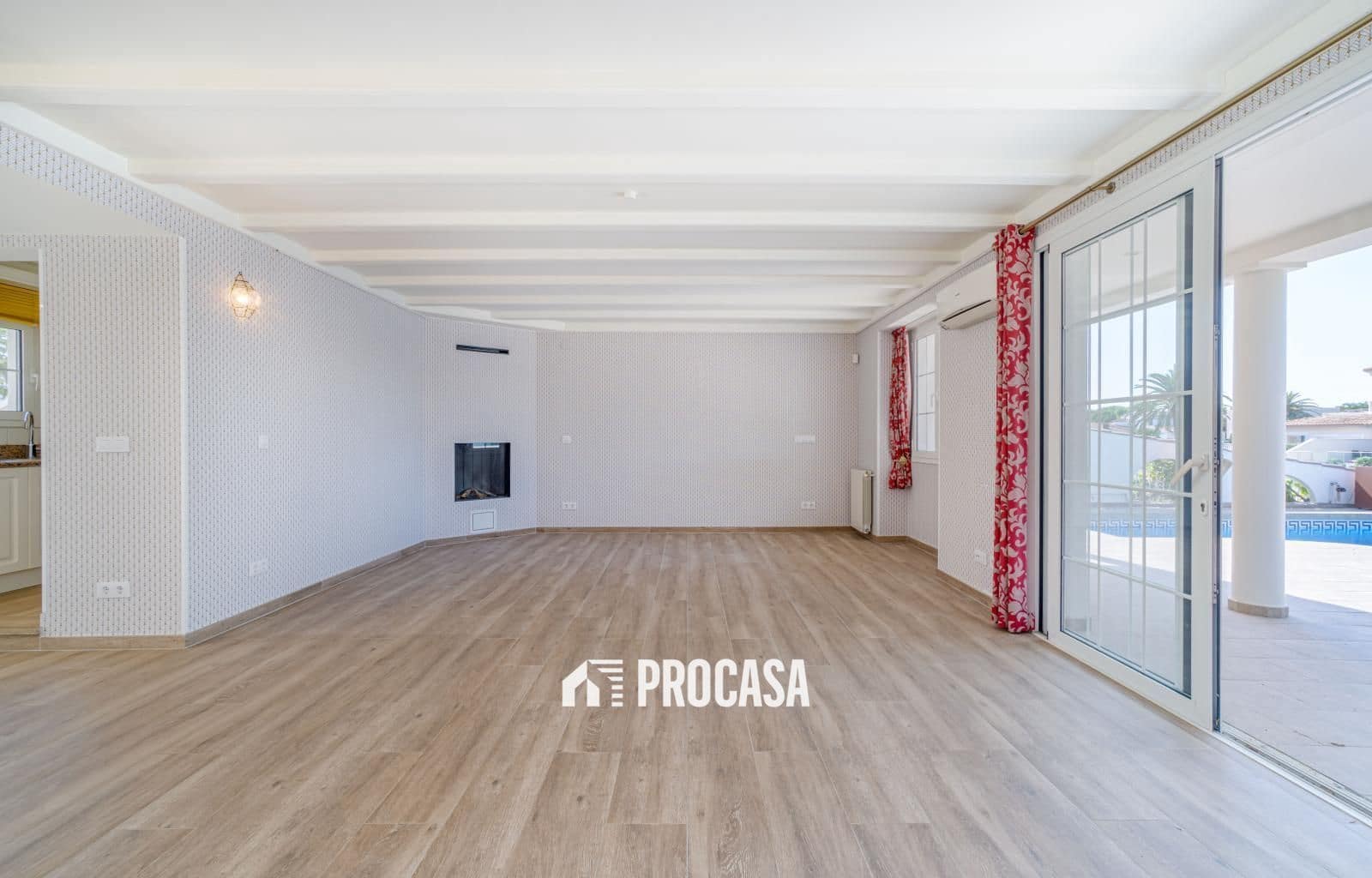 4 Zimmer Villa zu verkaufen in Empuriabrava mit Pool Garage - 1.125.000 € (Ref: 9191510)