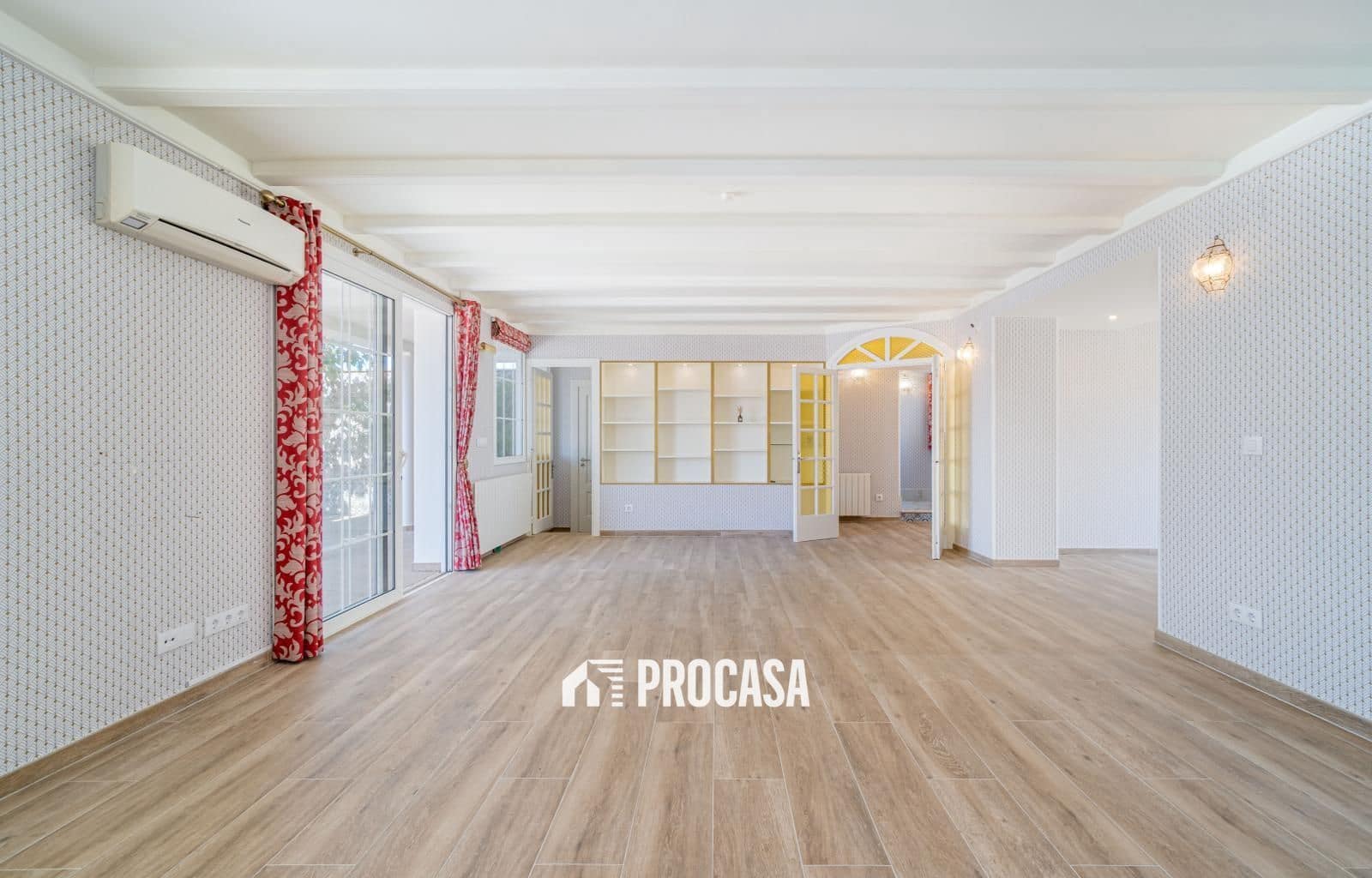 4 Zimmer Villa zu verkaufen in Empuriabrava mit Pool Garage - 1.125.000 € (Ref: 9191510)