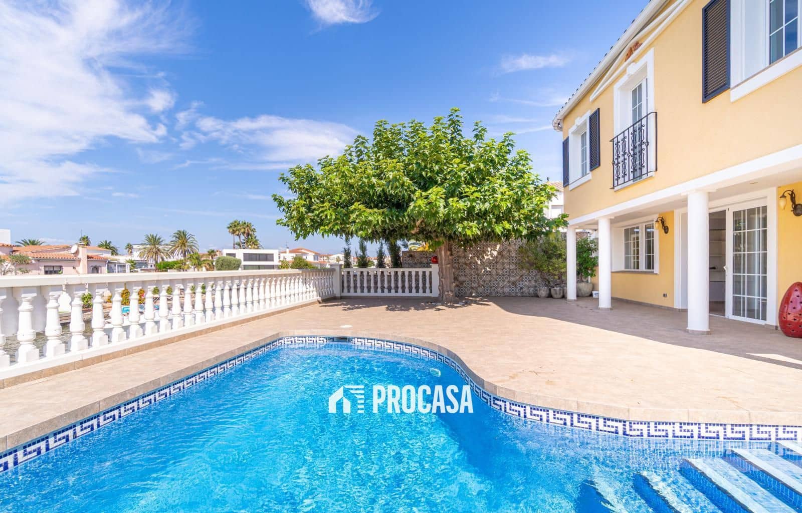 4 Zimmer Villa zu verkaufen in Empuriabrava mit Pool Garage - 1.125.000 € (Ref: 9191510)