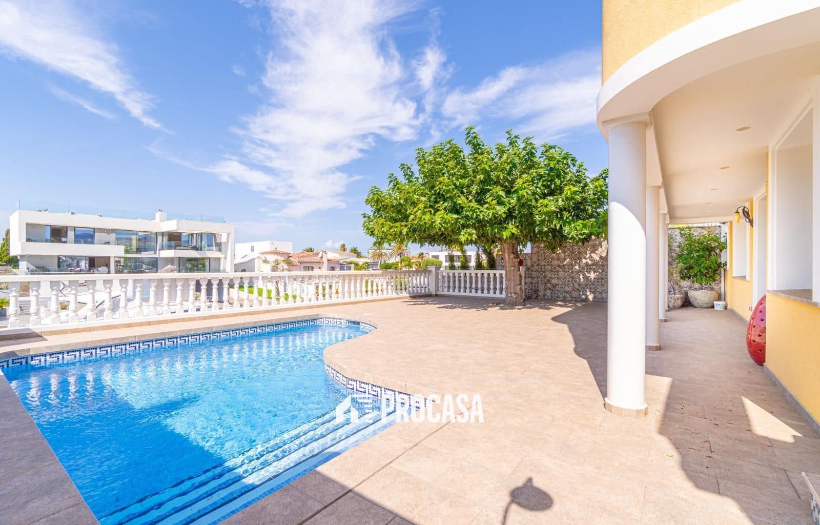 4 Zimmer Villa zu verkaufen in Empuriabrava mit Pool Garage - 1.125.000 € (Ref: 9191510)