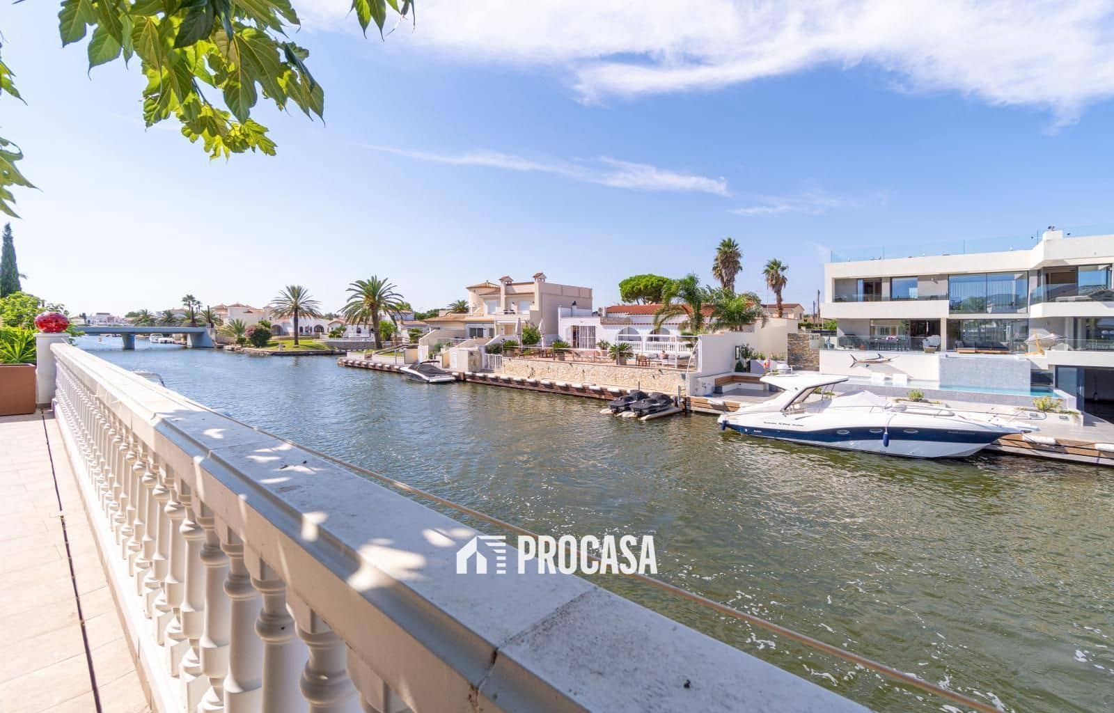 4 Zimmer Villa zu verkaufen in Empuriabrava mit Pool Garage - 1.125.000 € (Ref: 9191510)