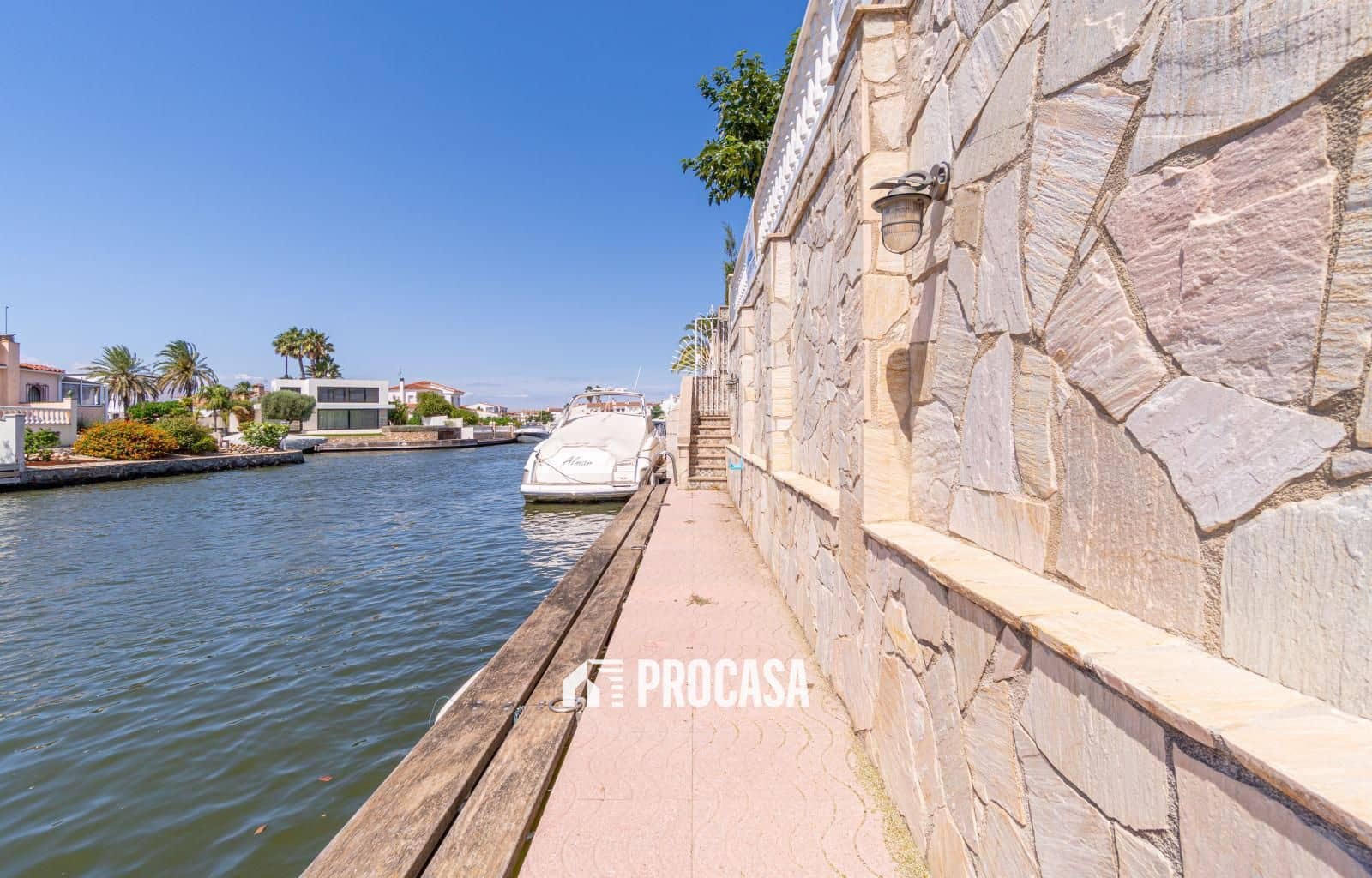 4 Zimmer Villa zu verkaufen in Empuriabrava mit Pool Garage - 1.125.000 € (Ref: 9191510)