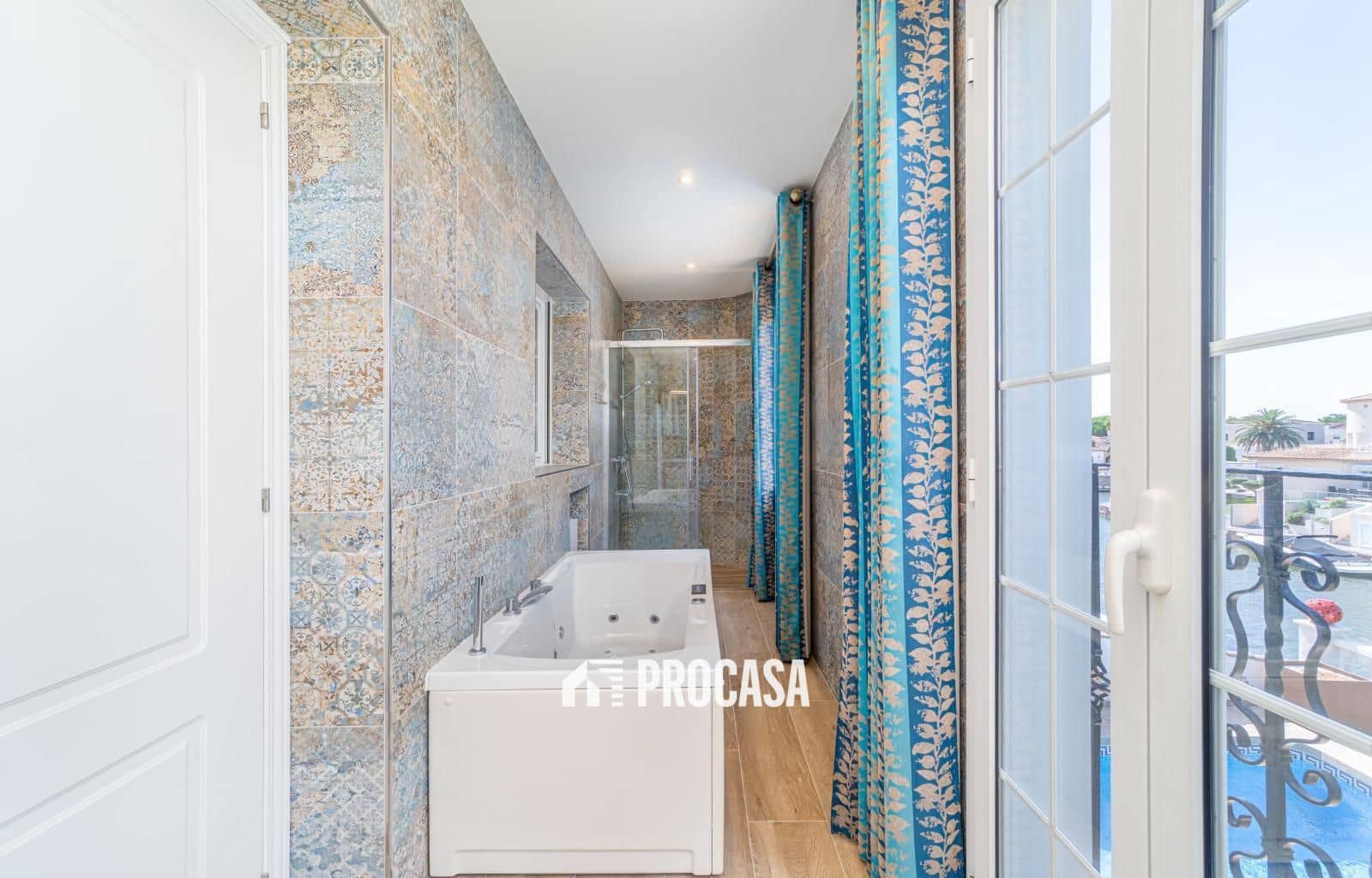 4 Zimmer Villa zu verkaufen in Empuriabrava mit Pool Garage - 1.125.000 € (Ref: 9191510)