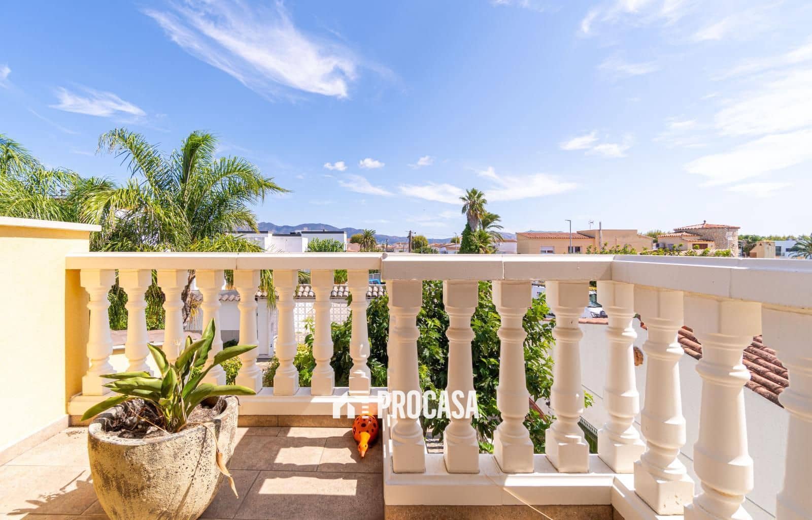 4 Zimmer Villa zu verkaufen in Empuriabrava mit Pool Garage - 1.125.000 € (Ref: 9191510)