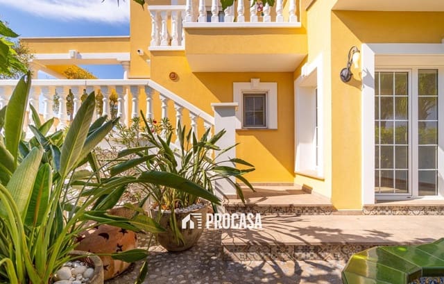 4 soveværelse Villa til salg i Empuriabrava, Castelló d'Empúries med swimmingpool garage - € 1.125.000 (Ref: 9191510)