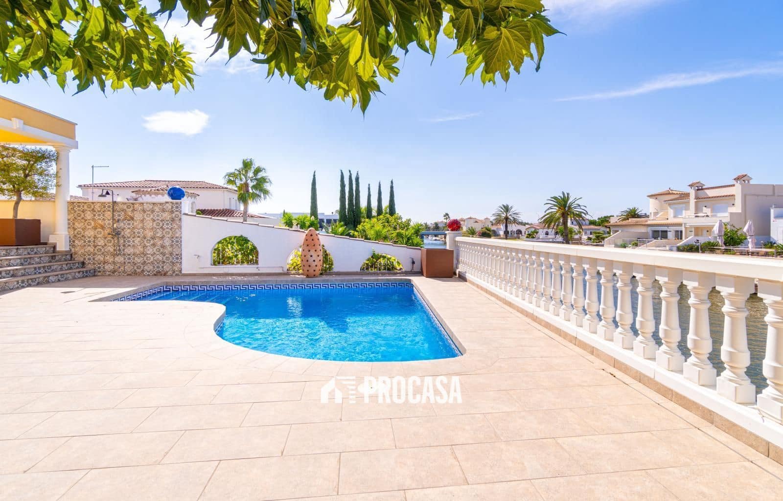 4 Zimmer Villa zu verkaufen in Empuriabrava mit Pool Garage - 1.125.000 € (Ref: 9191510)