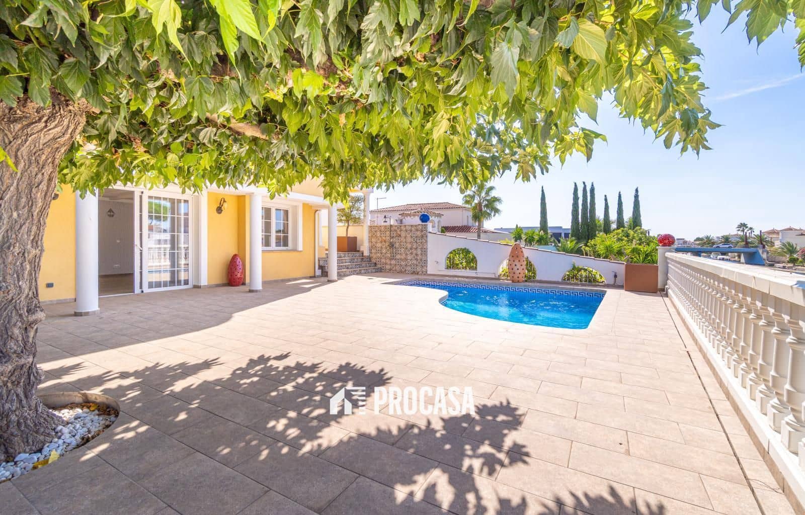 4 Zimmer Villa zu verkaufen in Empuriabrava mit Pool Garage - 1.125.000 € (Ref: 9191510)