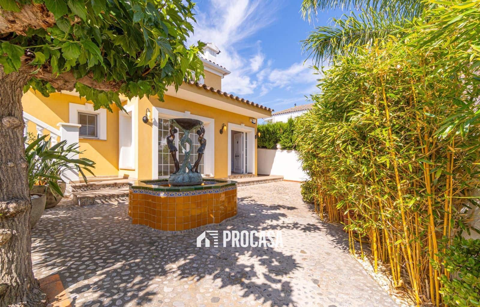 4 Zimmer Villa zu verkaufen in Empuriabrava mit Pool Garage - 1.125.000 € (Ref: 9191510)