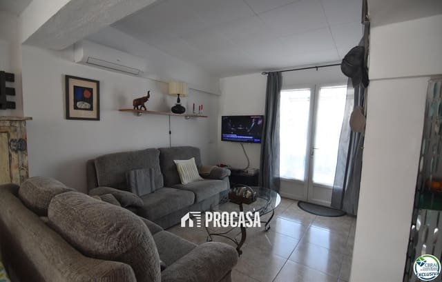 3 makuuhuone Huvila myytävänä paikassa Santa Margarida, Roses mukana uima-altaan - 257 000 € (Ref: 9191512)