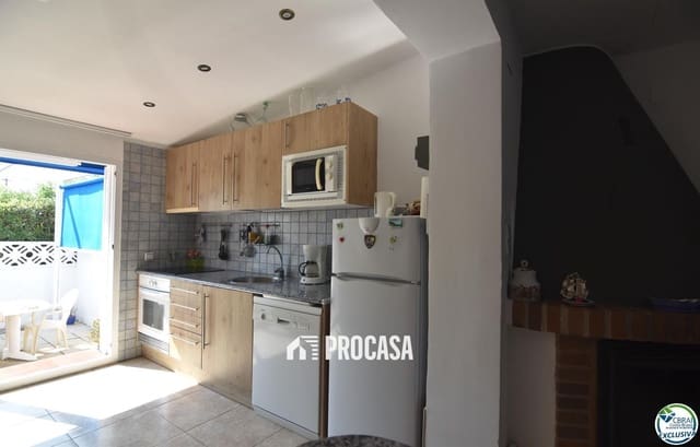 3 makuuhuone Huvila myytävänä paikassa Santa Margarida, Roses mukana uima-altaan - 257 000 € (Ref: 9191512)