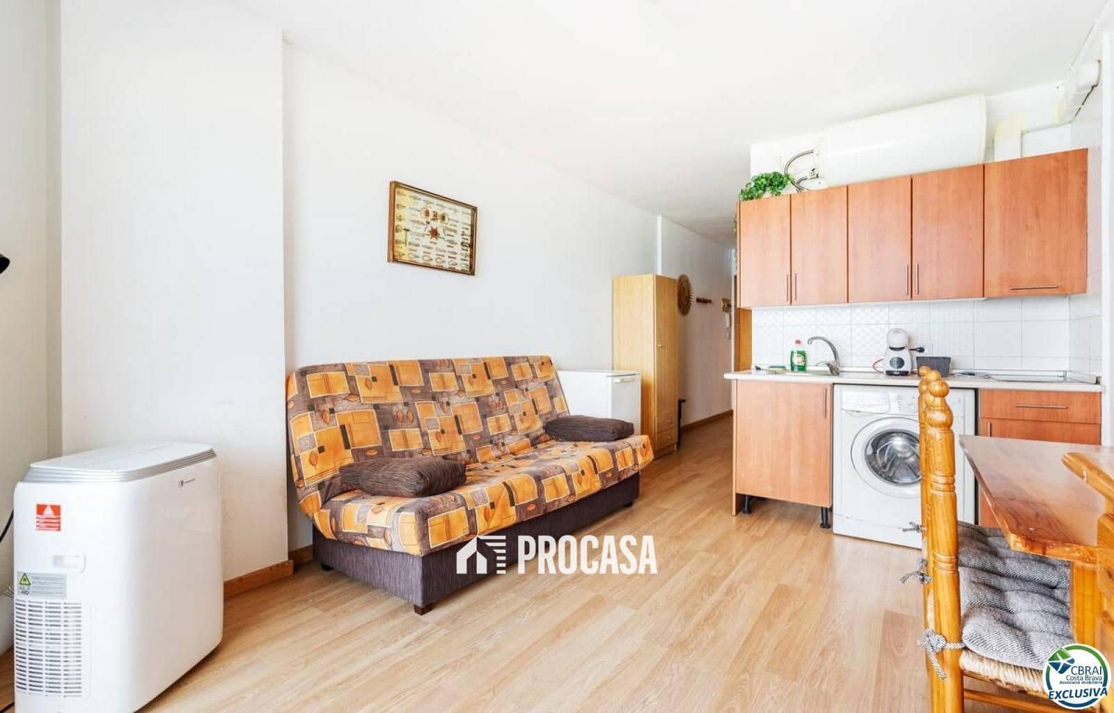 Flat te koop in Empuriabrava - € 129.000 (Ref: 9198173)