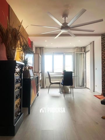 2 bedroom Flat for sale in Roses - € 287,000 (Ref: 9203285)