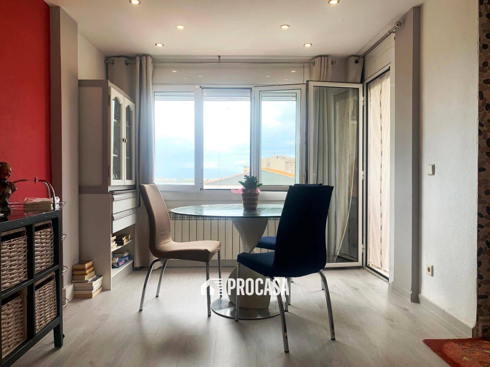 2 bedroom Flat for sale in Roses - € 287,000 (Ref: 9203285)