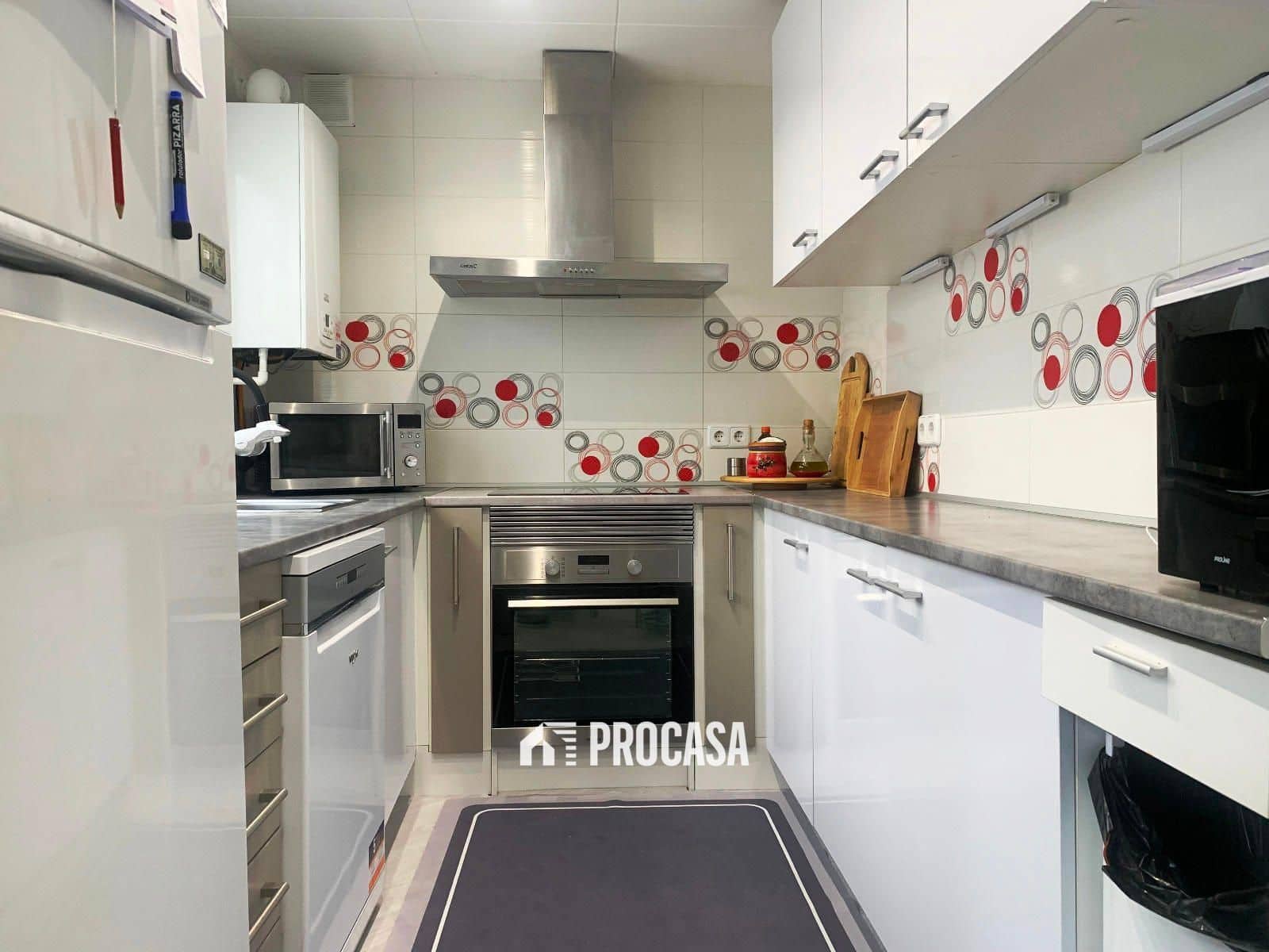 2 bedroom Flat for sale in Roses - € 287,000 (Ref: 9203285)