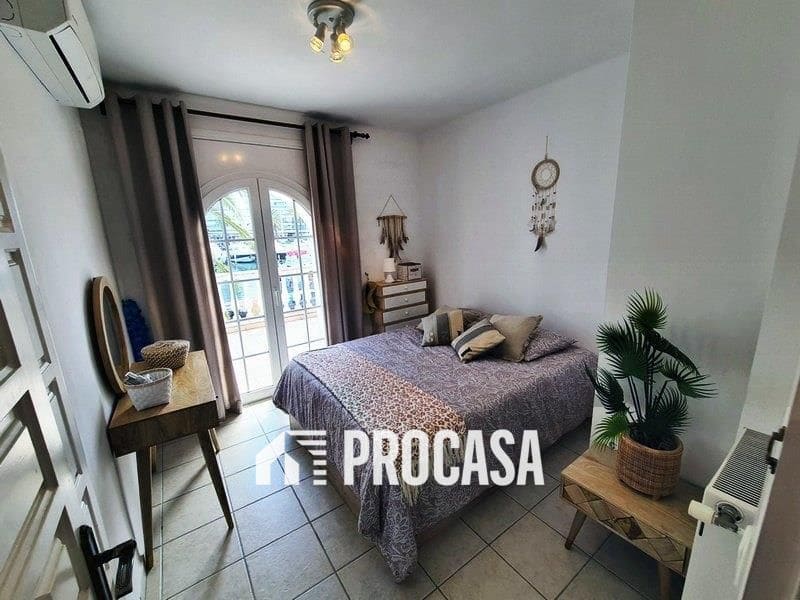 3 Zimmer Villa zu verkaufen in Empuriabrava mit Pool Garage - 695.000 € (Ref: 9211499)