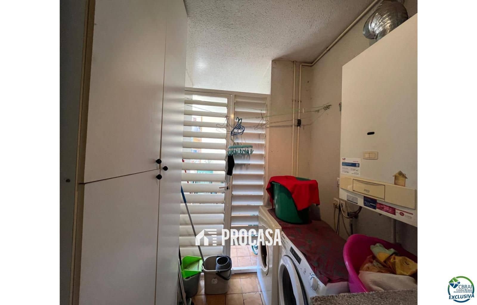 4 bedroom Flat for sale in Figueres with garage - € 275,000 (Ref: 9211500)