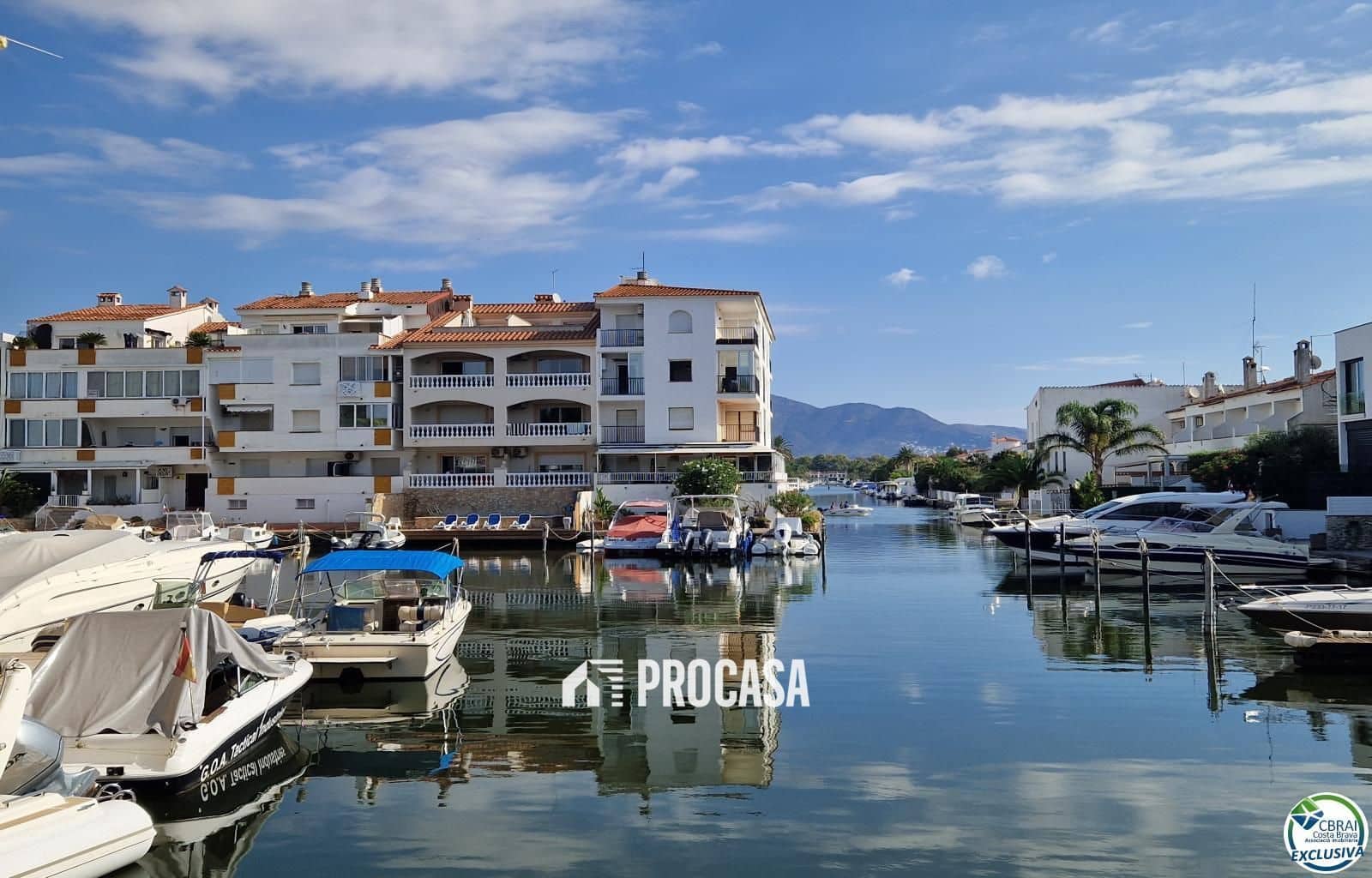 2 Zimmer Wohnung zu verkaufen in Empuriabrava mit Garage - 299.000 € (Ref: 9216063)