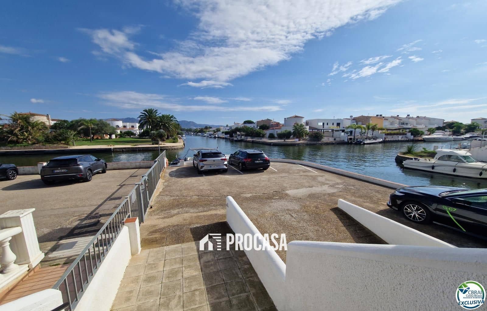 2 Zimmer Wohnung zu verkaufen in Empuriabrava mit Garage - 299.000 € (Ref: 9216063)