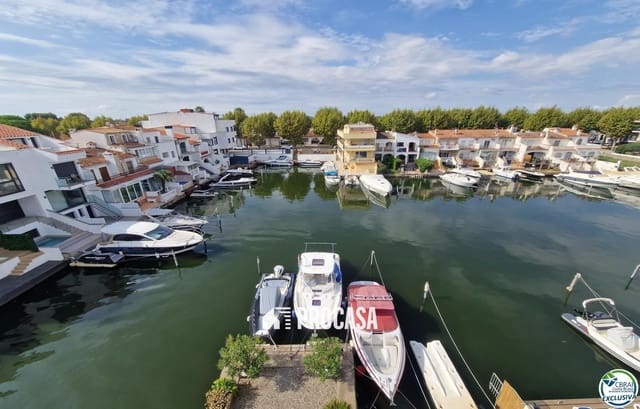 2 slaapkamer Flat te koop in Empuriabrava, Castelló d'Empúries met garage - € 299.000 (Ref: 9216063)