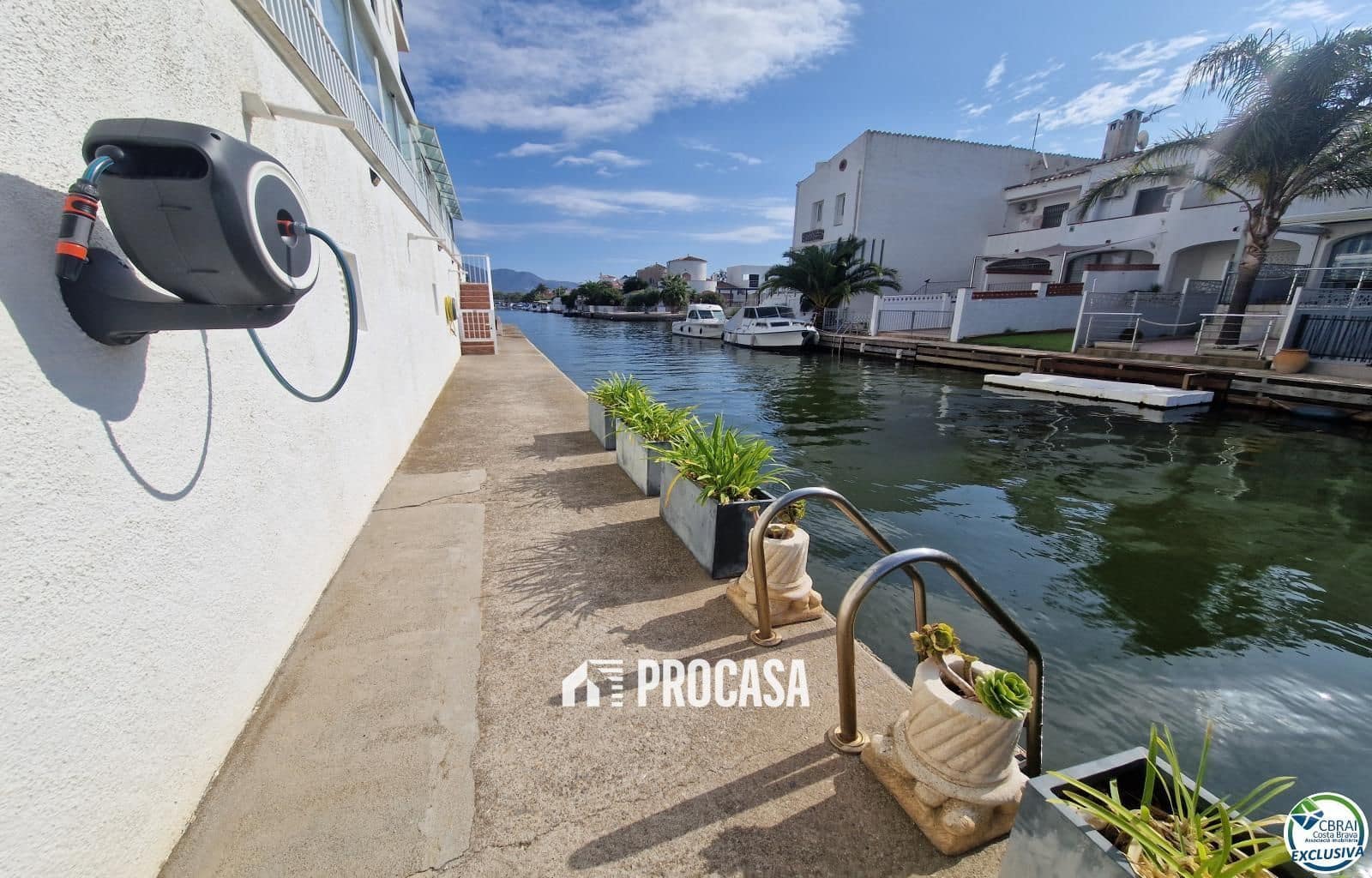 2 Zimmer Wohnung zu verkaufen in Empuriabrava mit Garage - 299.000 € (Ref: 9216063)