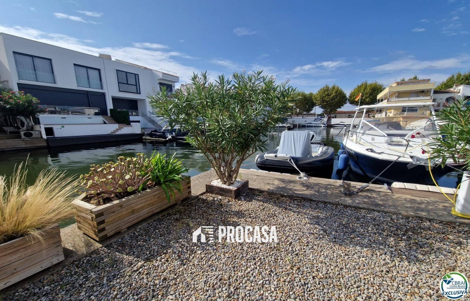 2 Zimmer Wohnung zu verkaufen in Empuriabrava mit Garage - 299.000 € (Ref: 9216063)