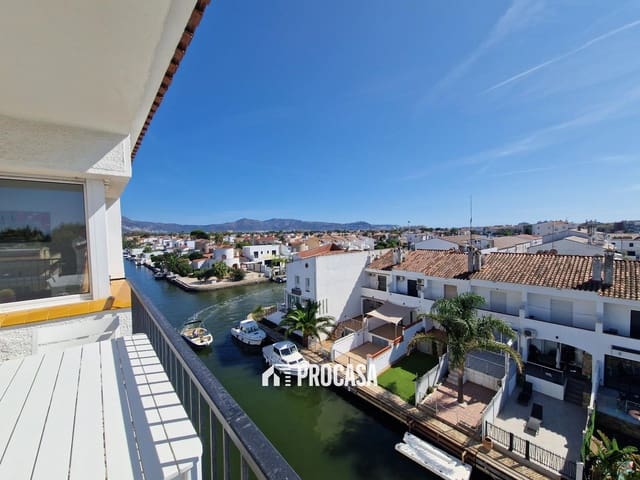 2 slaapkamer Flat te koop in Empuriabrava, Castelló d'Empúries met garage - € 299.000 (Ref: 9216063)
