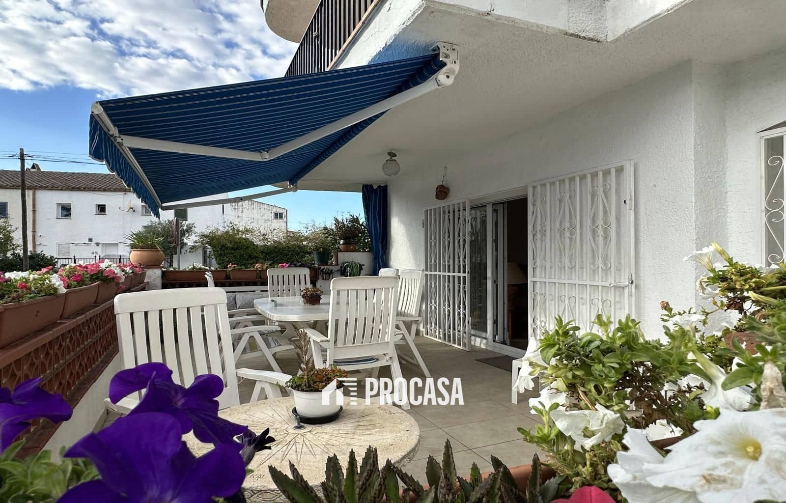 3 bedroom Flat for sale in Empuriabrava with garage - € 329,000 (Ref: 9231245)