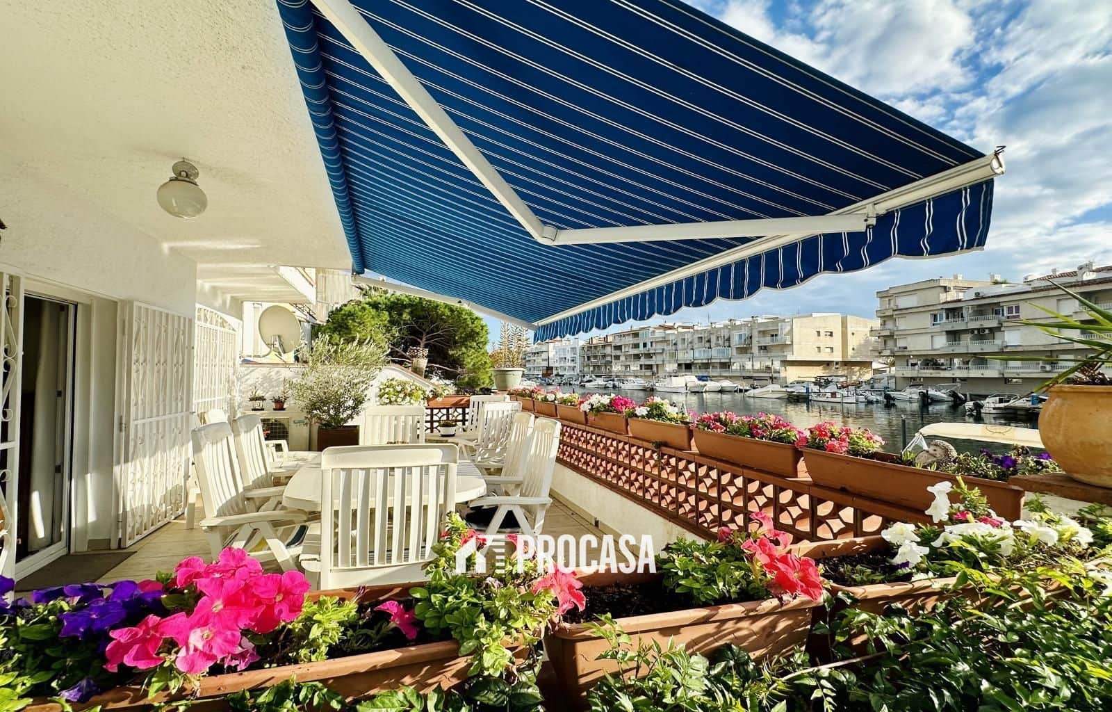 3 bedroom Flat for sale in Empuriabrava with garage - € 329,000 (Ref: 9231245)