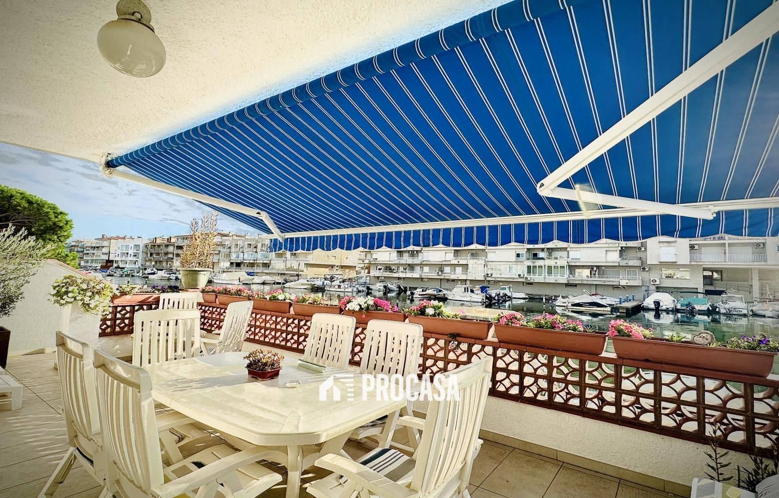 3 bedroom Flat for sale in Empuriabrava with garage - € 329,000 (Ref: 9231245)